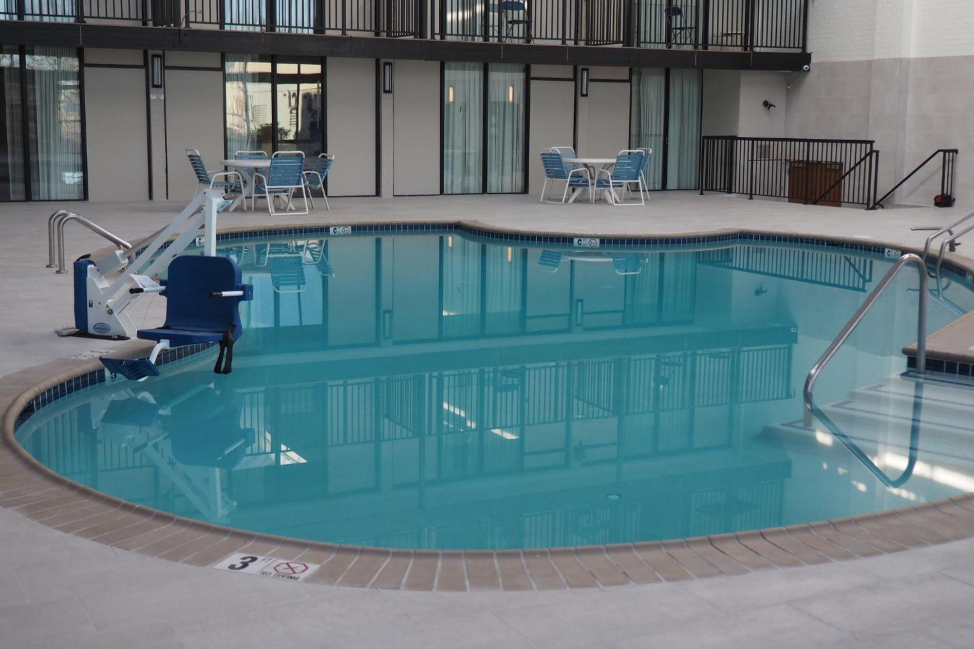 Holiday Inn Harrisburg I-81 Hershey Area By Ihg Grantville Bagian luar foto