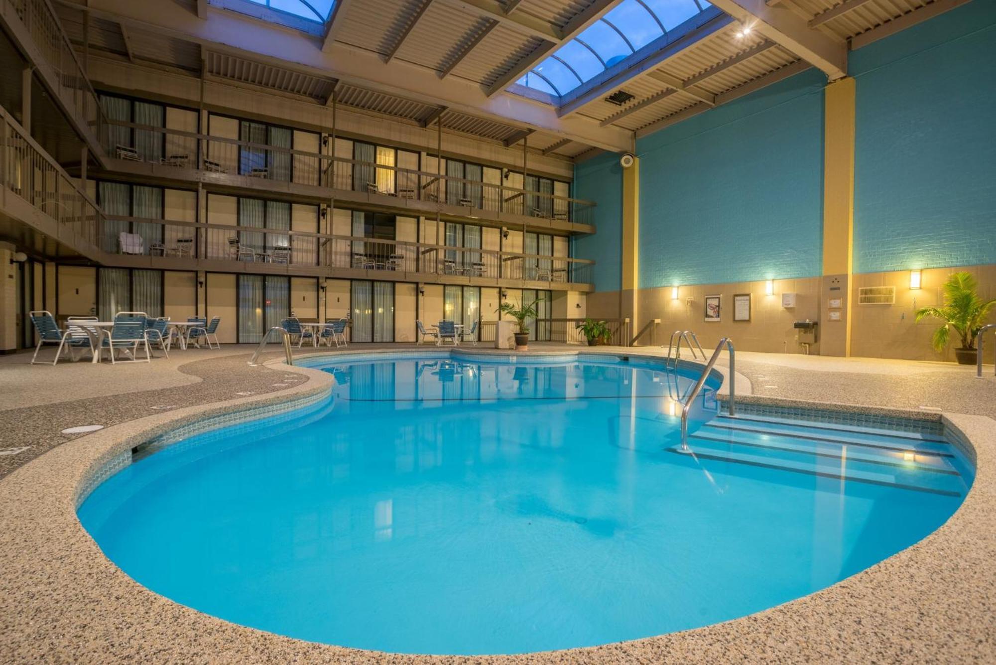 Holiday Inn Harrisburg I-81 Hershey Area By Ihg Grantville Bagian luar foto